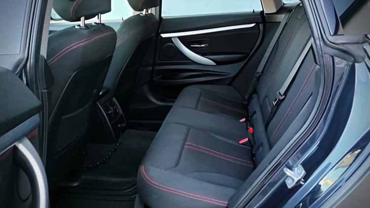 BMW Seria 3 cena 72900 przebieg: 247862, rok produkcji 2018 z Żychlin małe 497